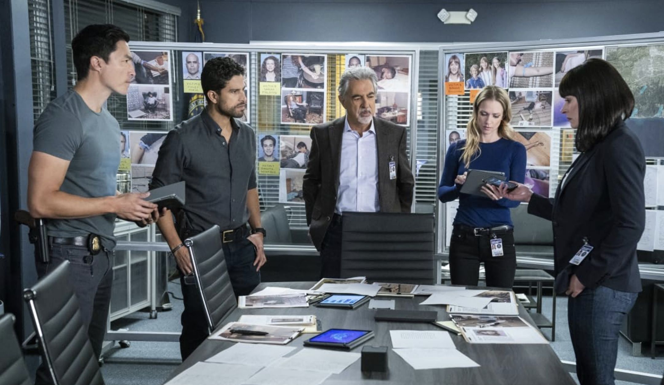 Joe Mantegna, Paget Brewster, A.J. Cook, Adam Rodriguez, and Daniel Henney in Criminal Minds (Image via Paramount+)