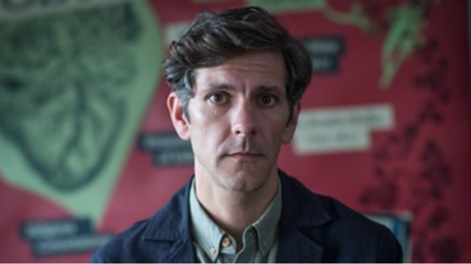 Mathew Baynton as Elliot Ward (Image via Netflix)