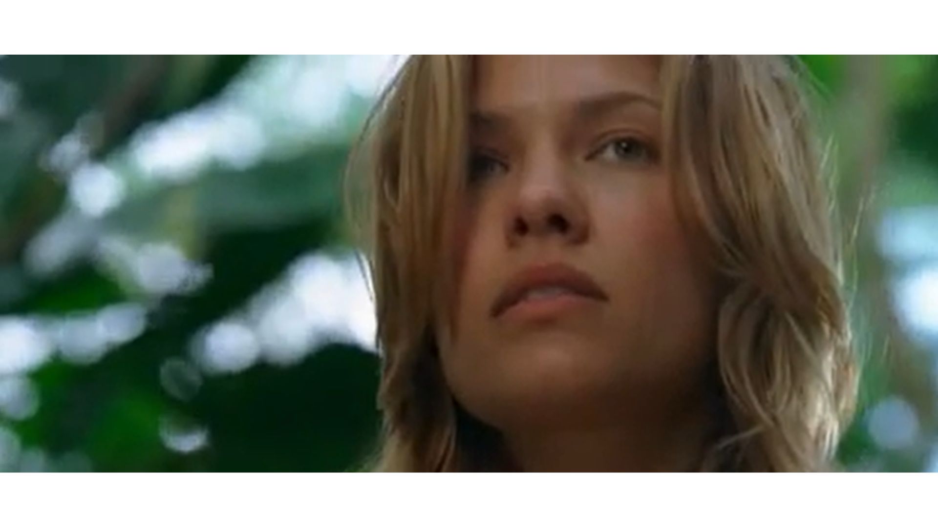 Nikki Fernandez, played by Kiele Sanchez, in Lost (Image via ABC)