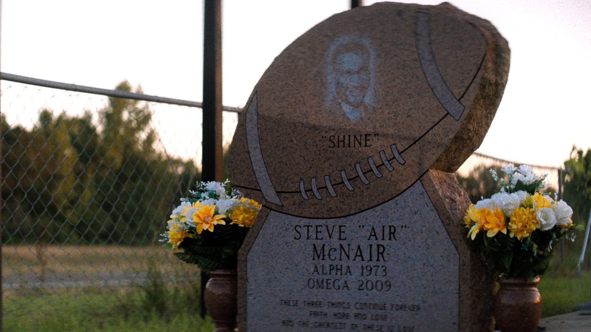 Steve McNair&#039;s grave in Untold: The Murder of Air McNair | Image Source: Netflix