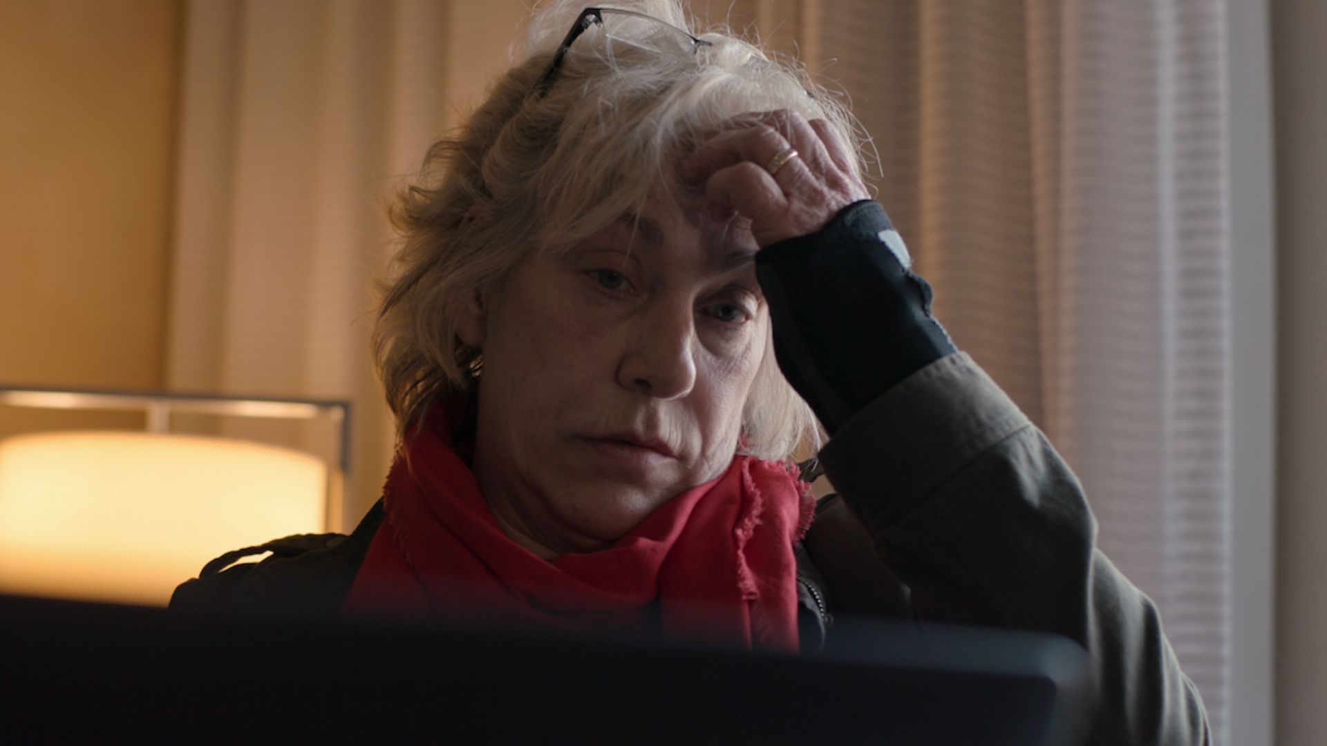 Cathy Tarkanian finds out that her daughter has gone missing (Image via Netflix)