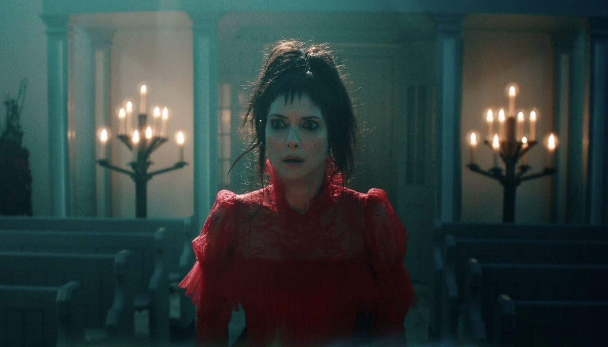 Winona Ryder in Beetlejuice Beetlejuice (Image via Warner Bros. Pictures)