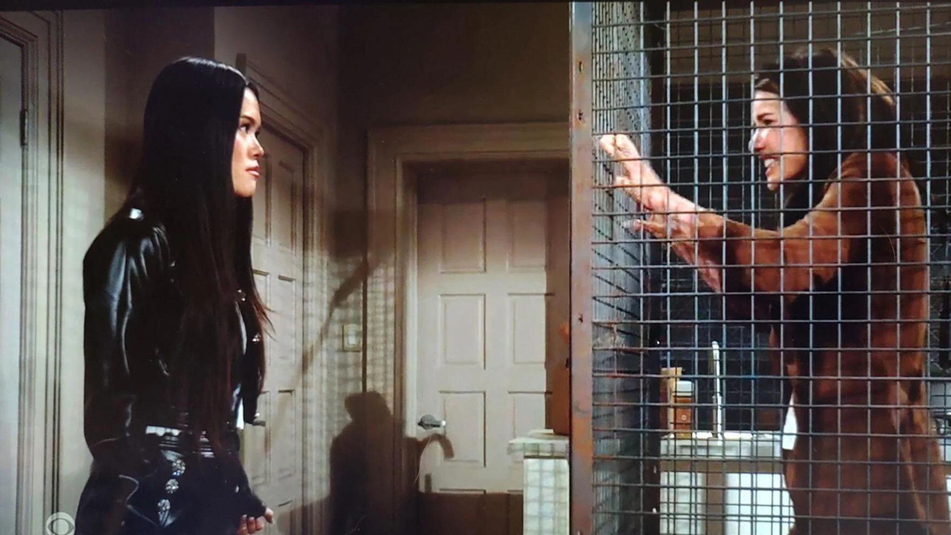 Luna locks Steffy in a cage to die on The Bold and the Beautiful | Image Source: CBS