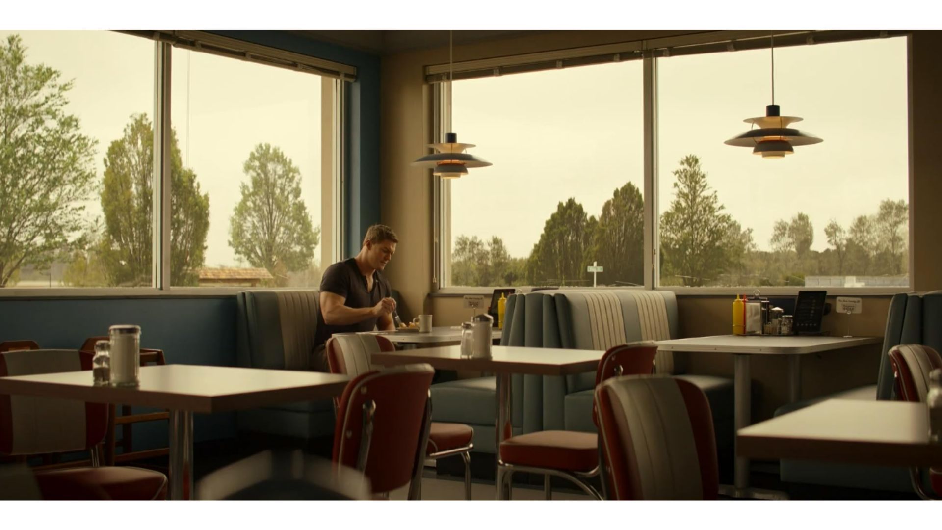 Alan Ritchson in Reacher (Image via Prime Video)