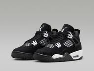 Air Jordan 4 Retro "White Thunder" (Image via Nike)