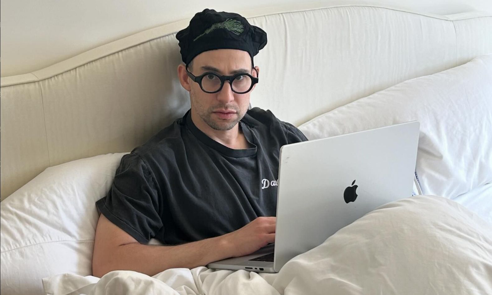 Jack Antonoff responds to backlash over earplug use at 2024 MTV VMAs  (Image via Instagram/@jackantonoff)