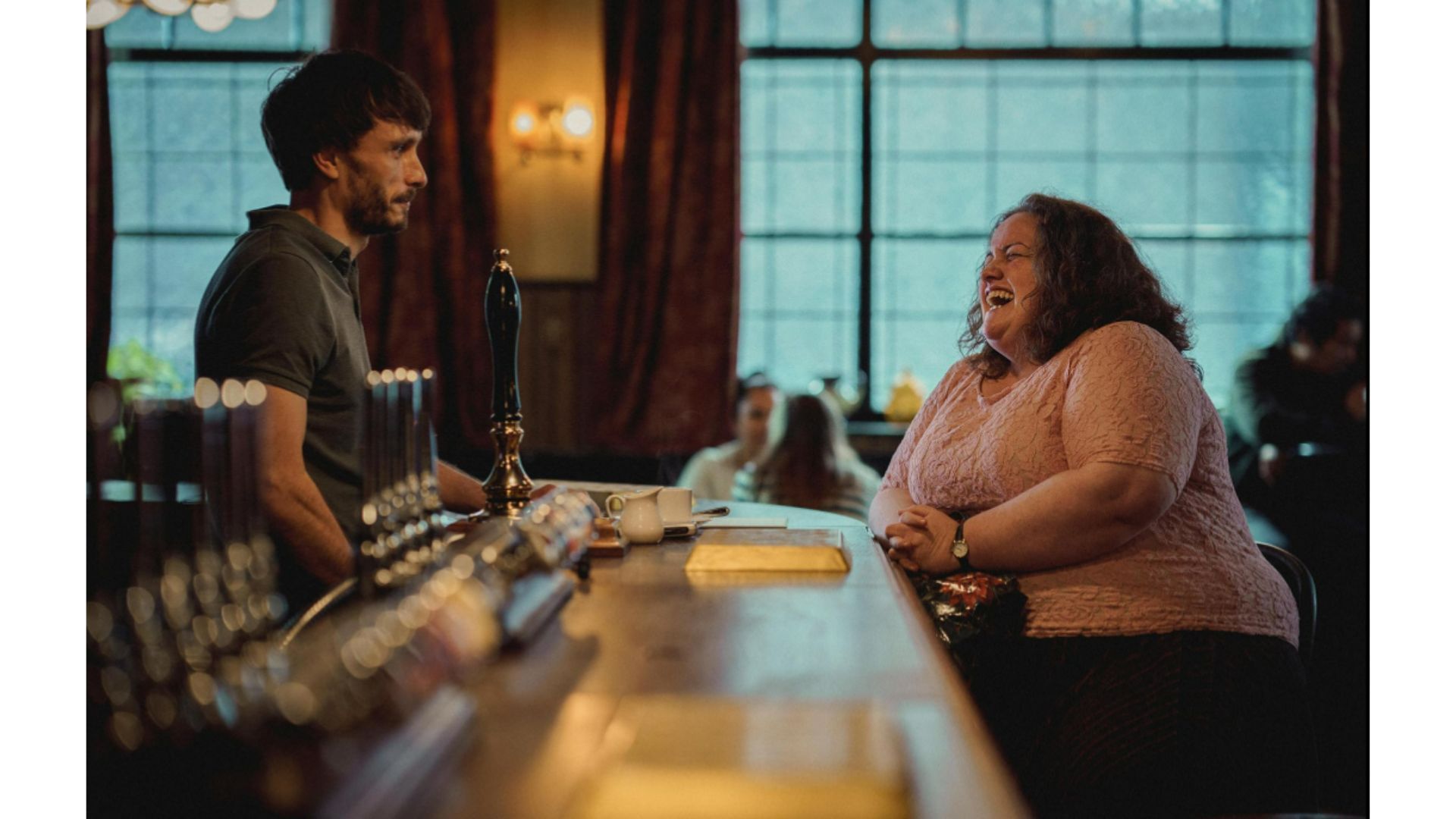 Jessica Gunning and Richard Gadd in Baby Reindeer (Image via Netflix)