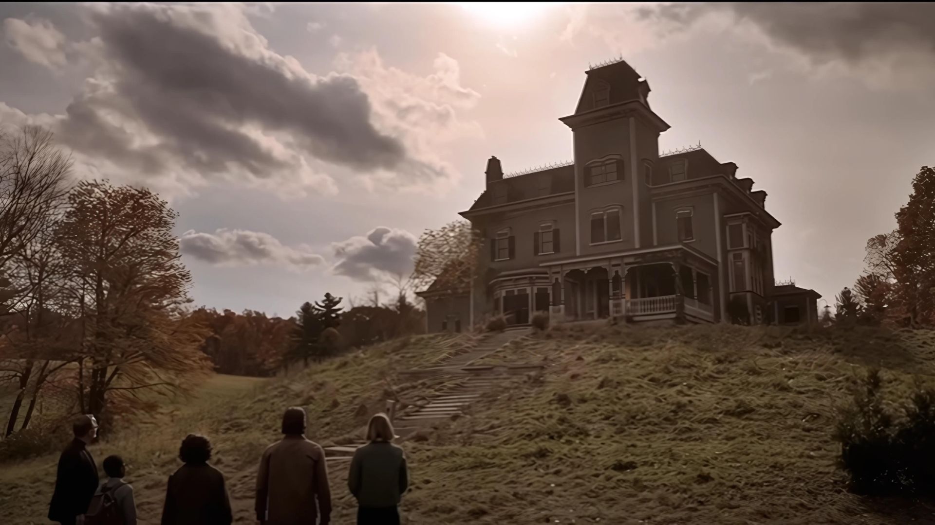 A scene portraying the Marsten House in Salem&#039;s Lot | Image source: Max on YouTube