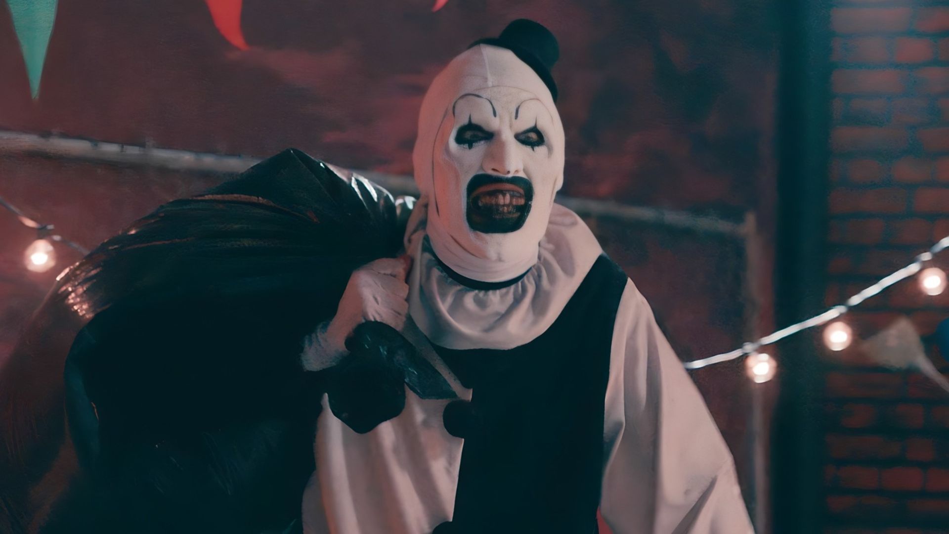 Terrifier 3 has many violent and gory scenes | Image Source: Dark Age Cinema