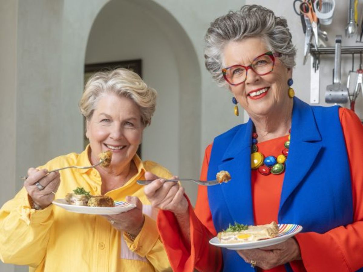 Sandi Toksvig and Prue Leith/ Image via @prue-leith.com