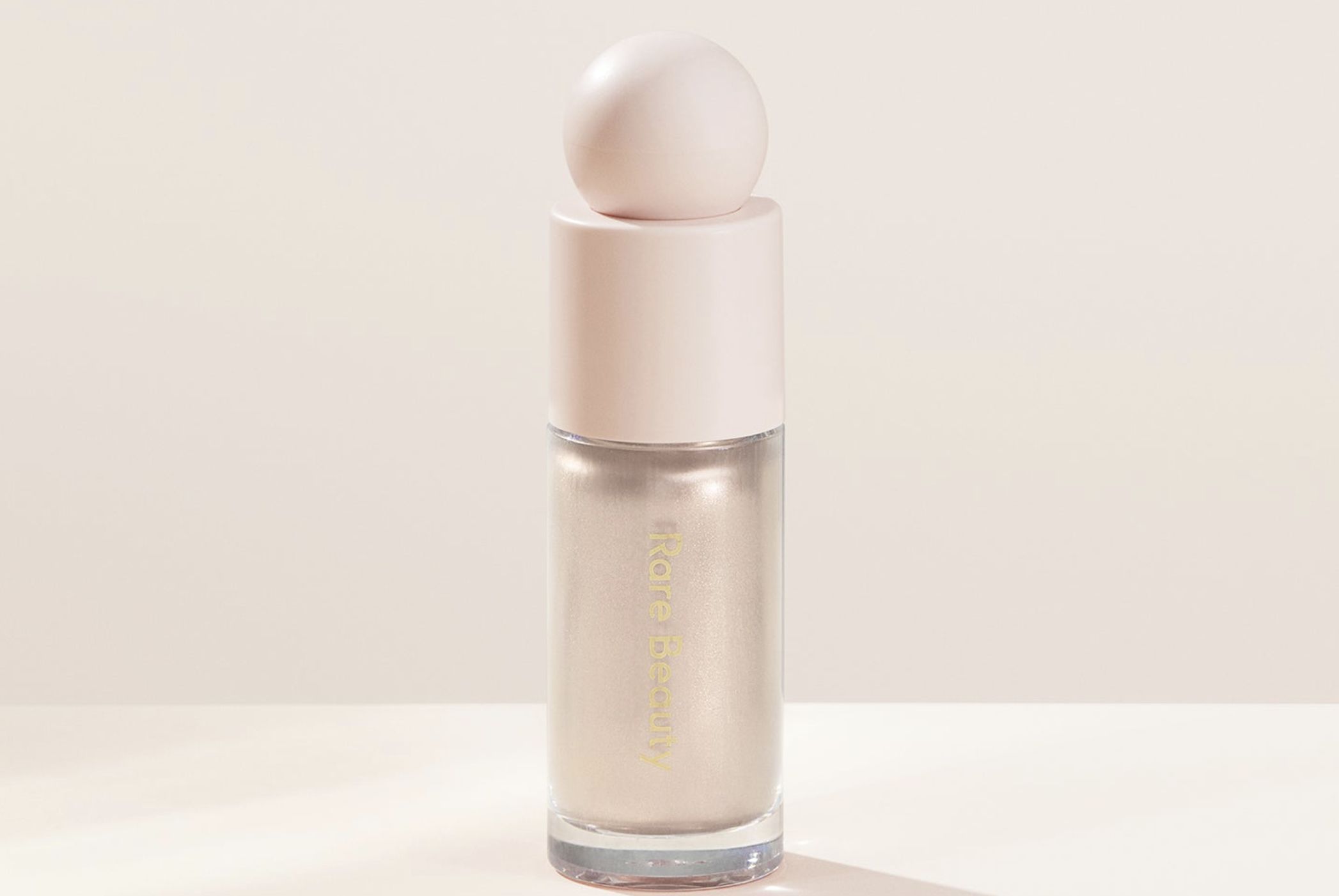 Positive Light Liquid Luminizer (Image via Rare Beauty)