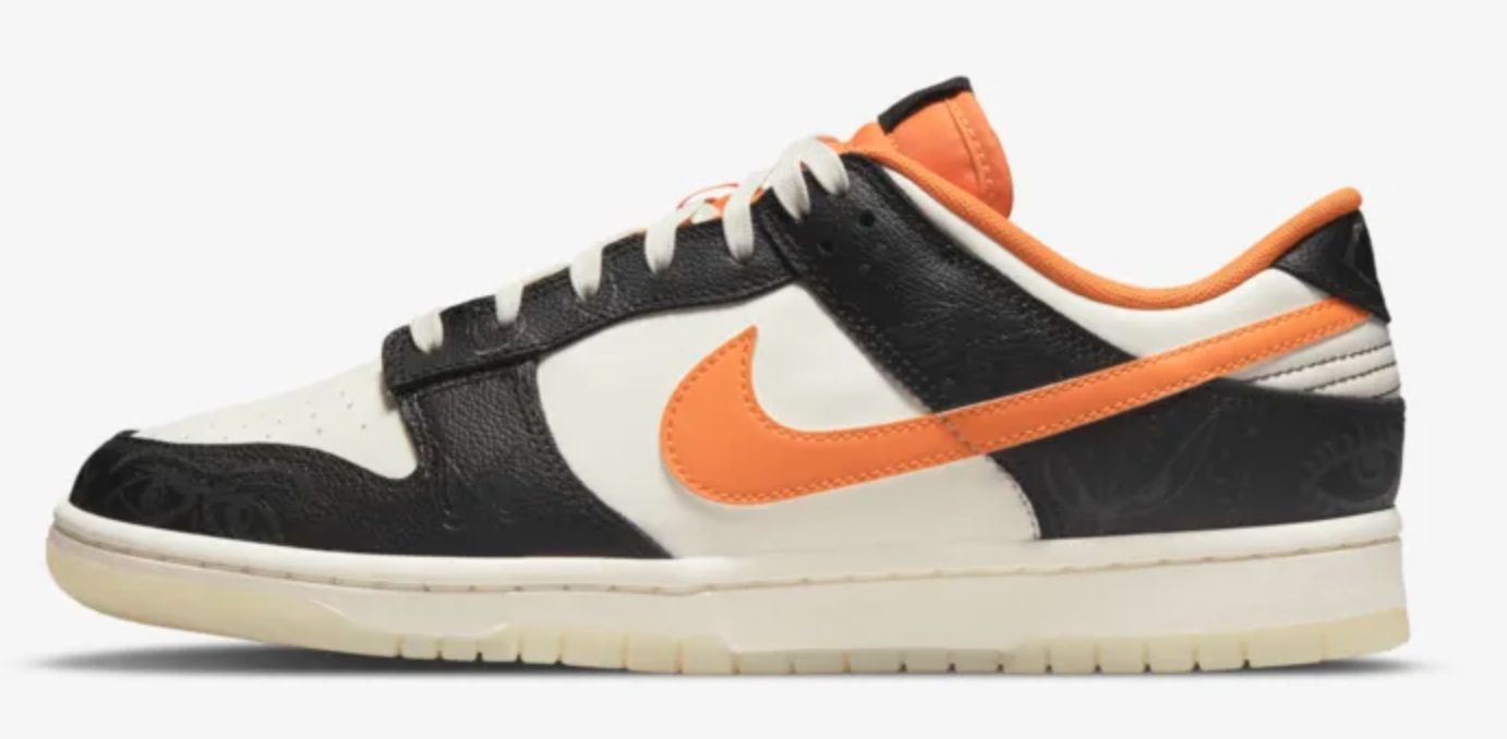 The classic pumpkin color sneakers were an instant hit. (Image via Nike)