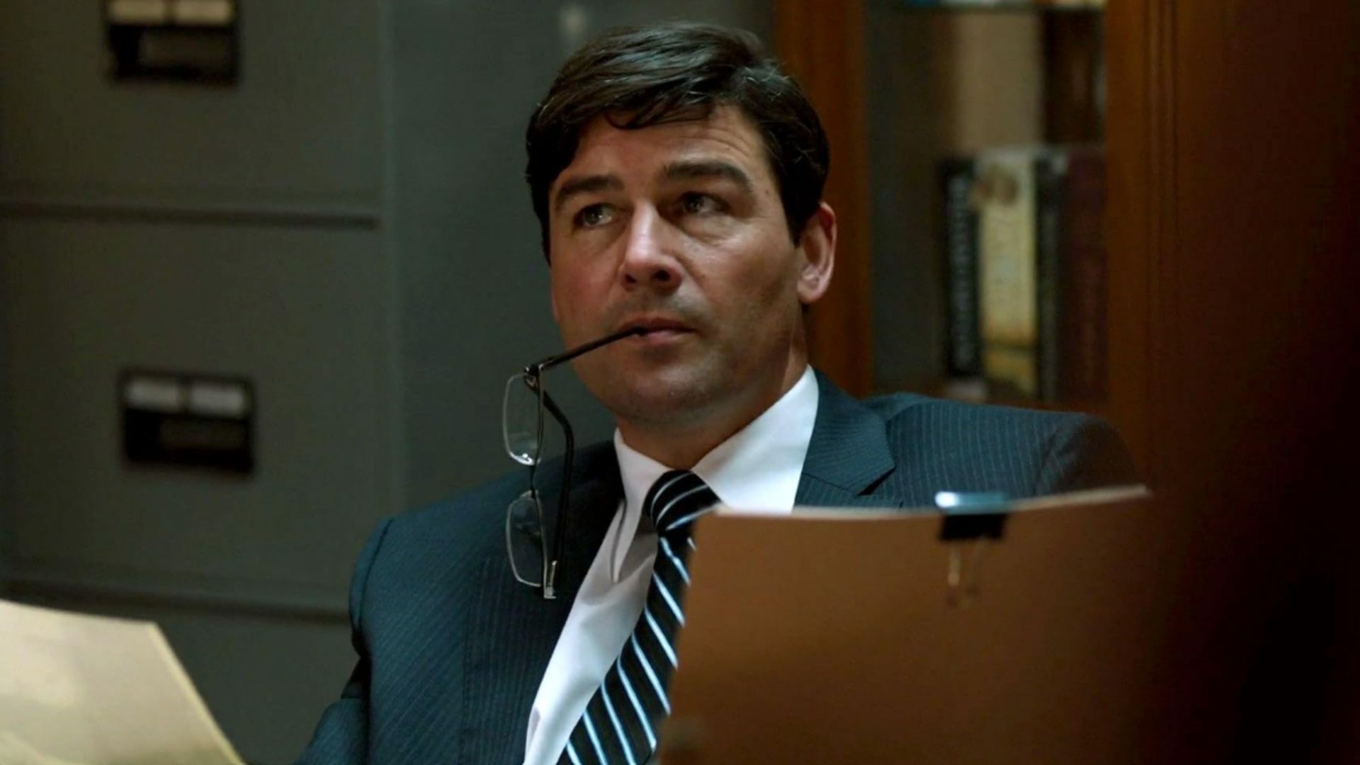 Kyle Chandler in Zero Dark Thirty (Image via Prime Video, Columbia Pictures)