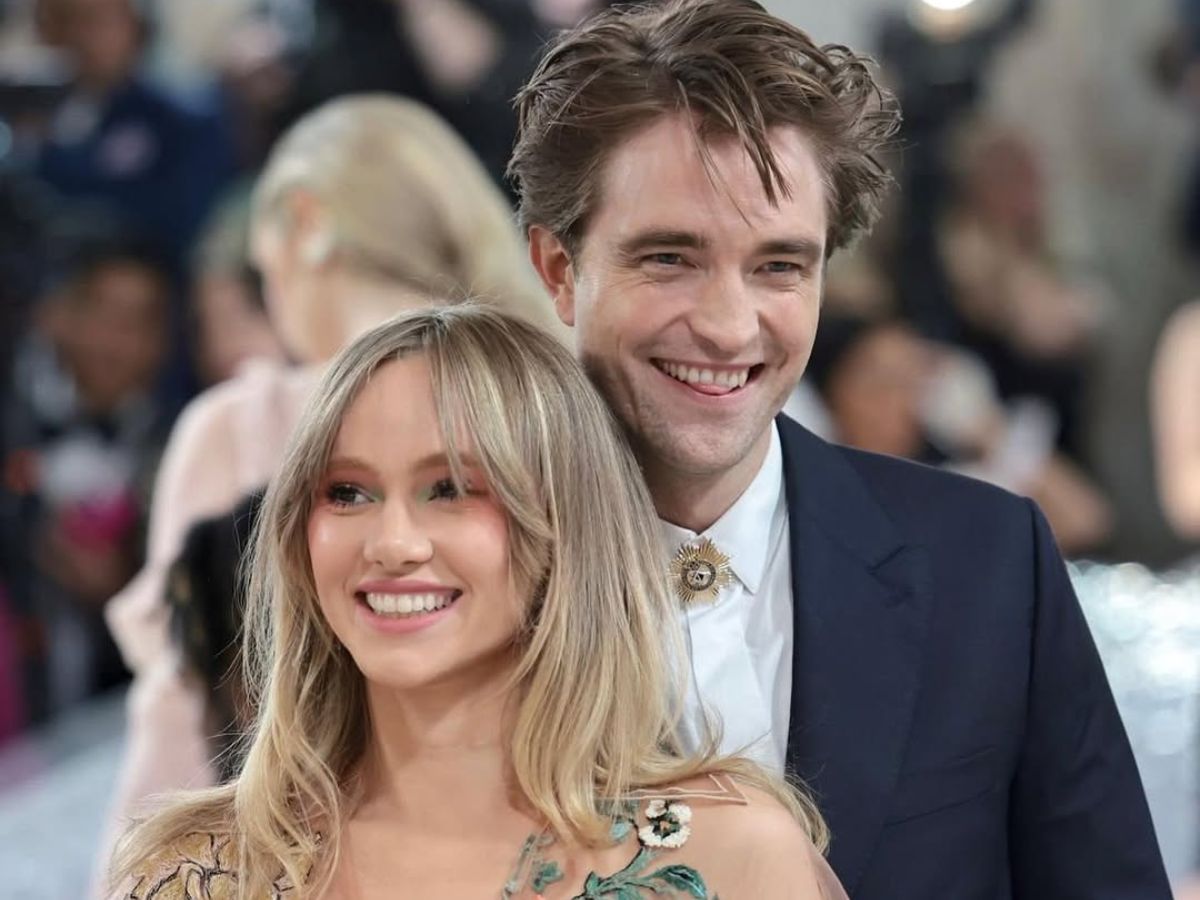 Robert Pattinson gets prank calld by his girlfriend Suki Waterhouse/ Image via Instagra,/ @robertpattinsonofficial