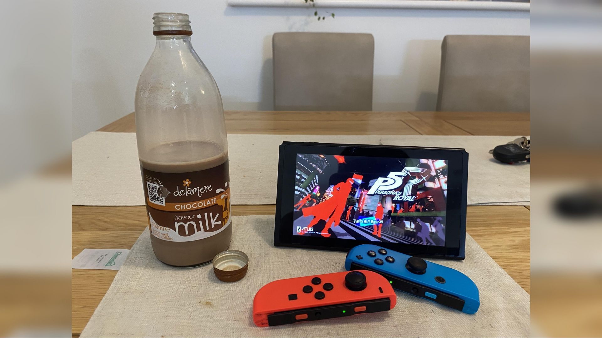 Netizen urges people never to kill themselves with images of Nintendo games and chocolate milk (Image via @Gamer_T_All_Games/Reddit)