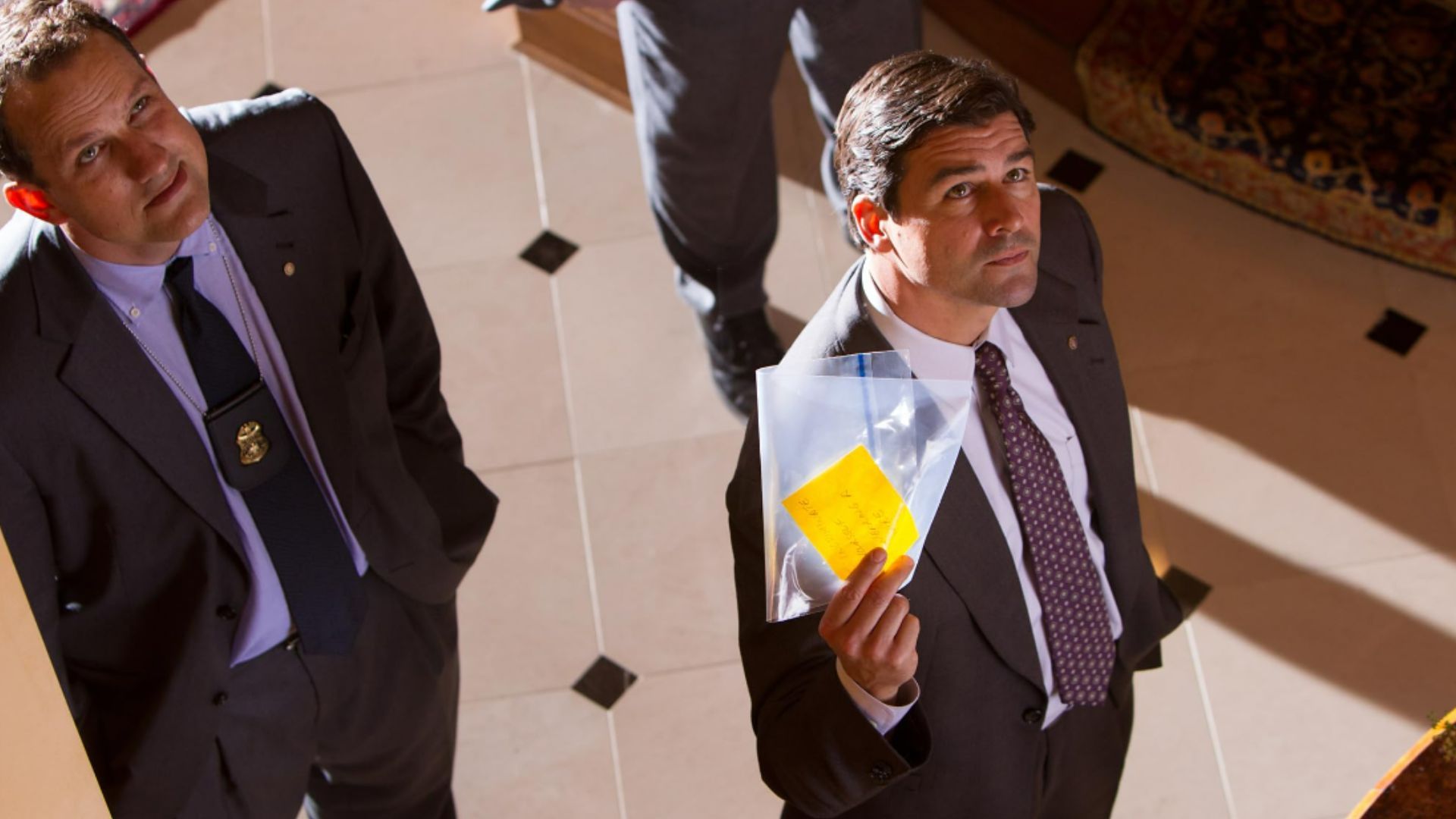 Kyle Chandler in The Wolf of Wall Street (Image via Prime Video, Paramount Pictures)