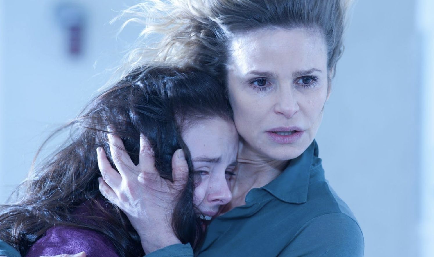 Kyra Sedgwick and Madison Davenport in The Possession (Image via Lionsgate)