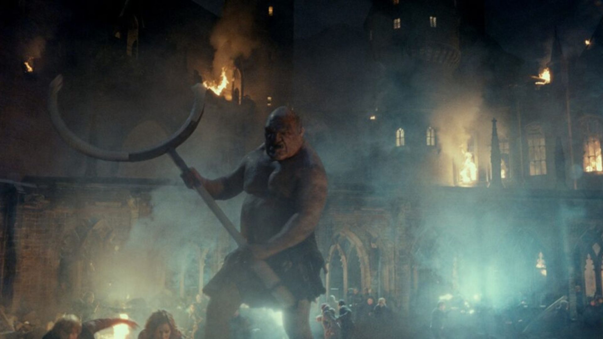 The giants were a formidable force to be reckoned with in the War of the Wizards | Image Source: Warner Bros