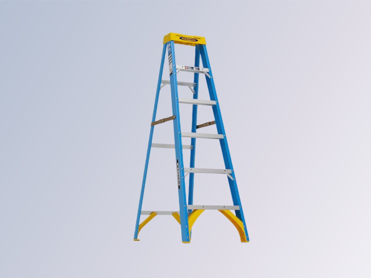 Werner FS100 6-ft Fiberglass Type 1 Step Ladder (Image via Lowe&#039;s)