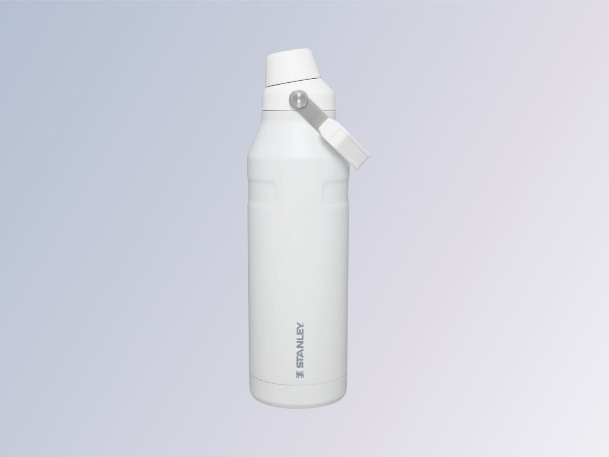 IceFlow&trade; Bottle with Fast Flow Lid | 50 OZ (Image via Stanley)