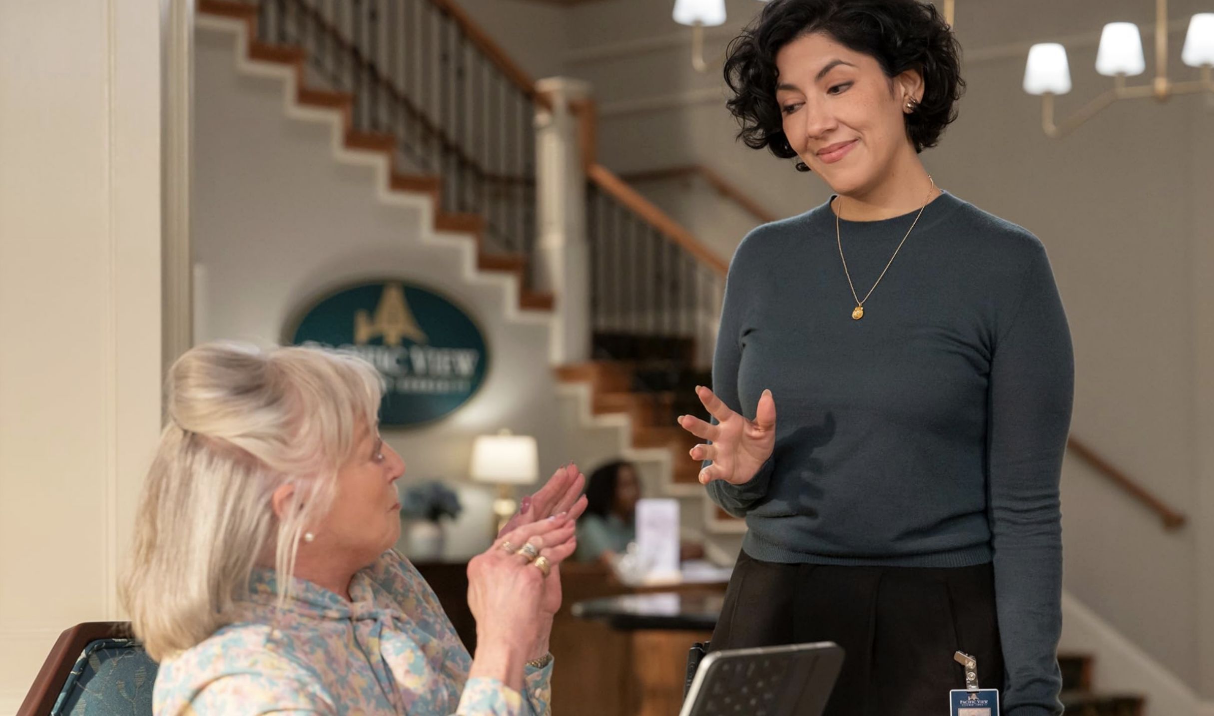 Gladys (left) stole the necklace that belonged to Helen on A Man on the Inside (Image via Netflix)