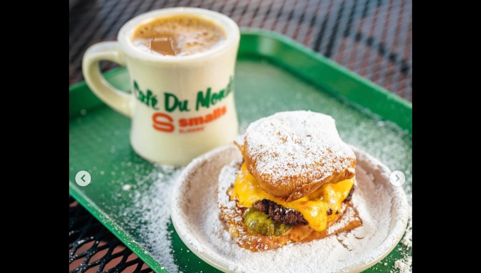 Cafe Du Monde (Image via Instagram /@cafedumonde)