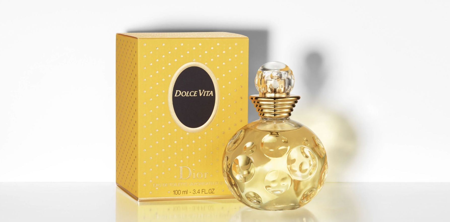 Black Friday 2024: This perfume has fresh and fruity undertones. (Image via Dior)