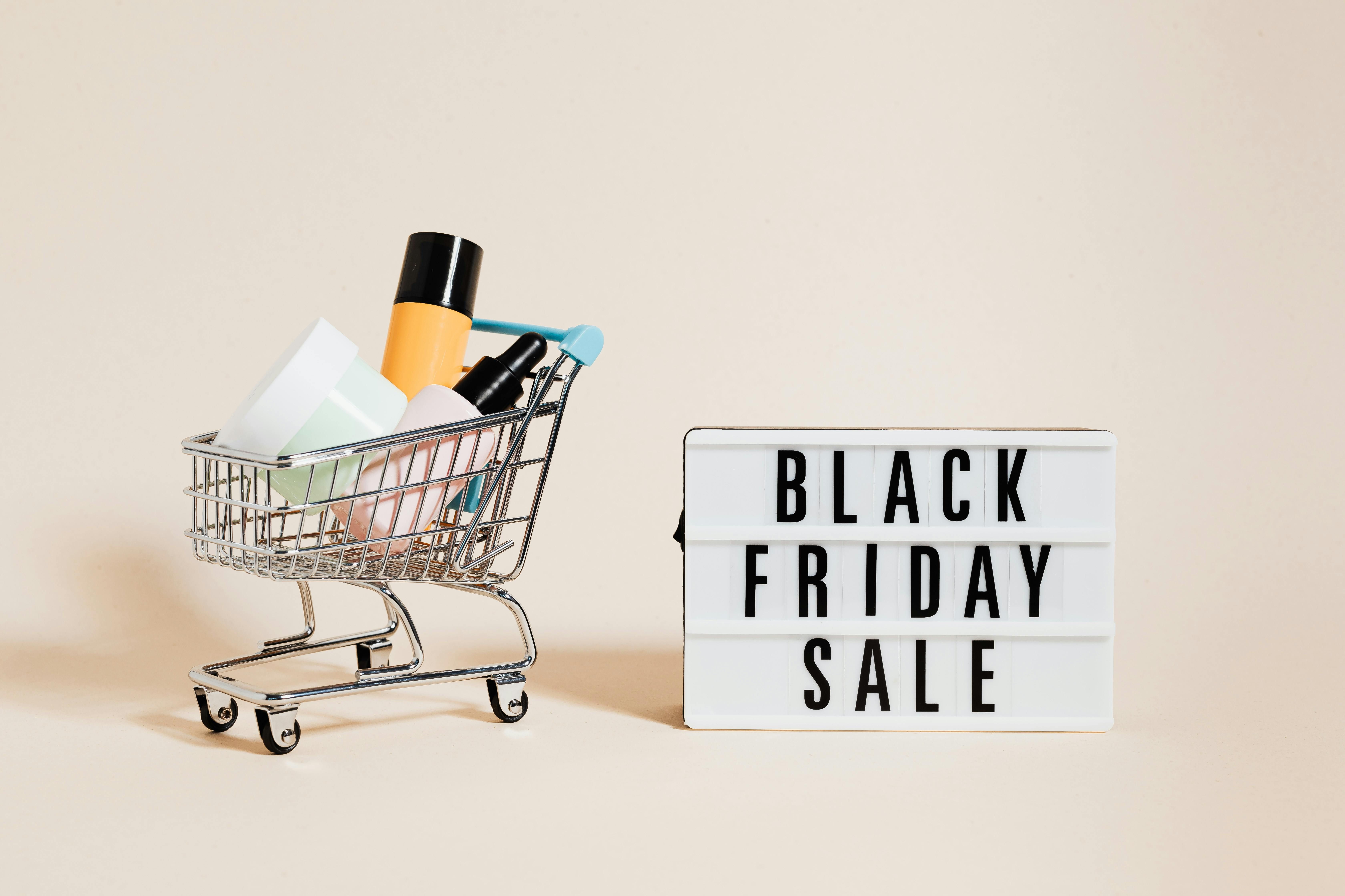 Get your hands on these skincare products on Amazon for Black Friday Sale. (Image via Pexels/ Karolina Grabowska)