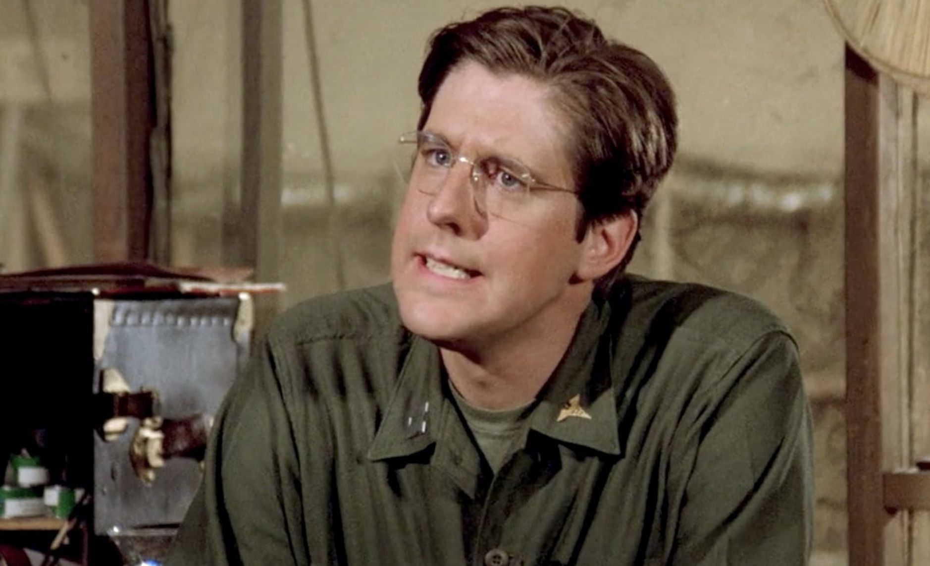 Edward Herrmann in M*A*S*H (Image via CBS)