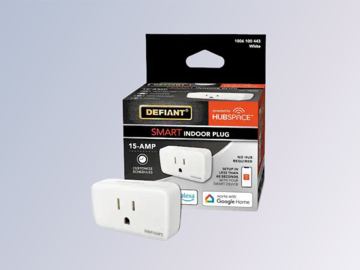 Defiant 15 Amp 120-Volt Indoor Smart Plug &amp; Timer WiFi Bluetooth Single Outlet Powered by Hubspace(Image via Home Depot)