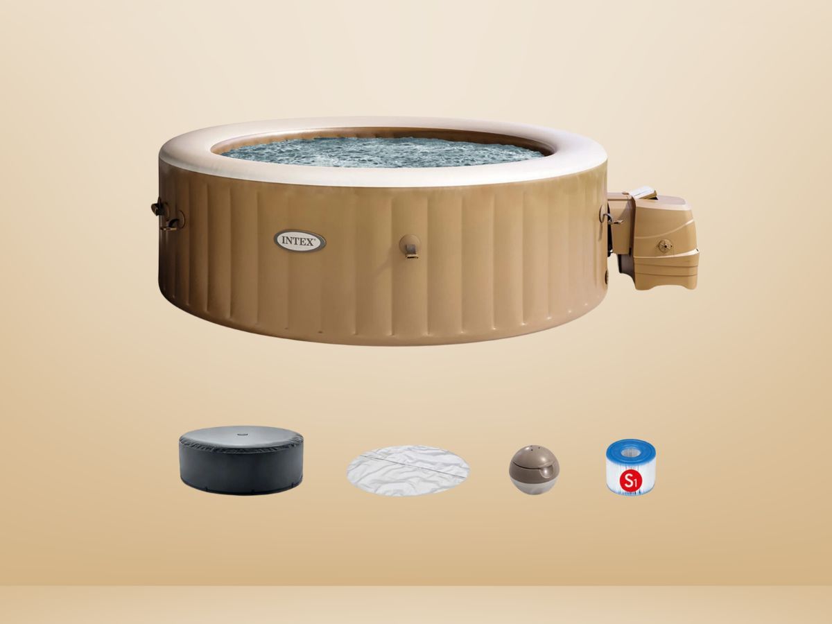 Intex PureSpa 6 Person Bubble Massage Inflatable Hot Tub Spa Set (Image via Walmart)