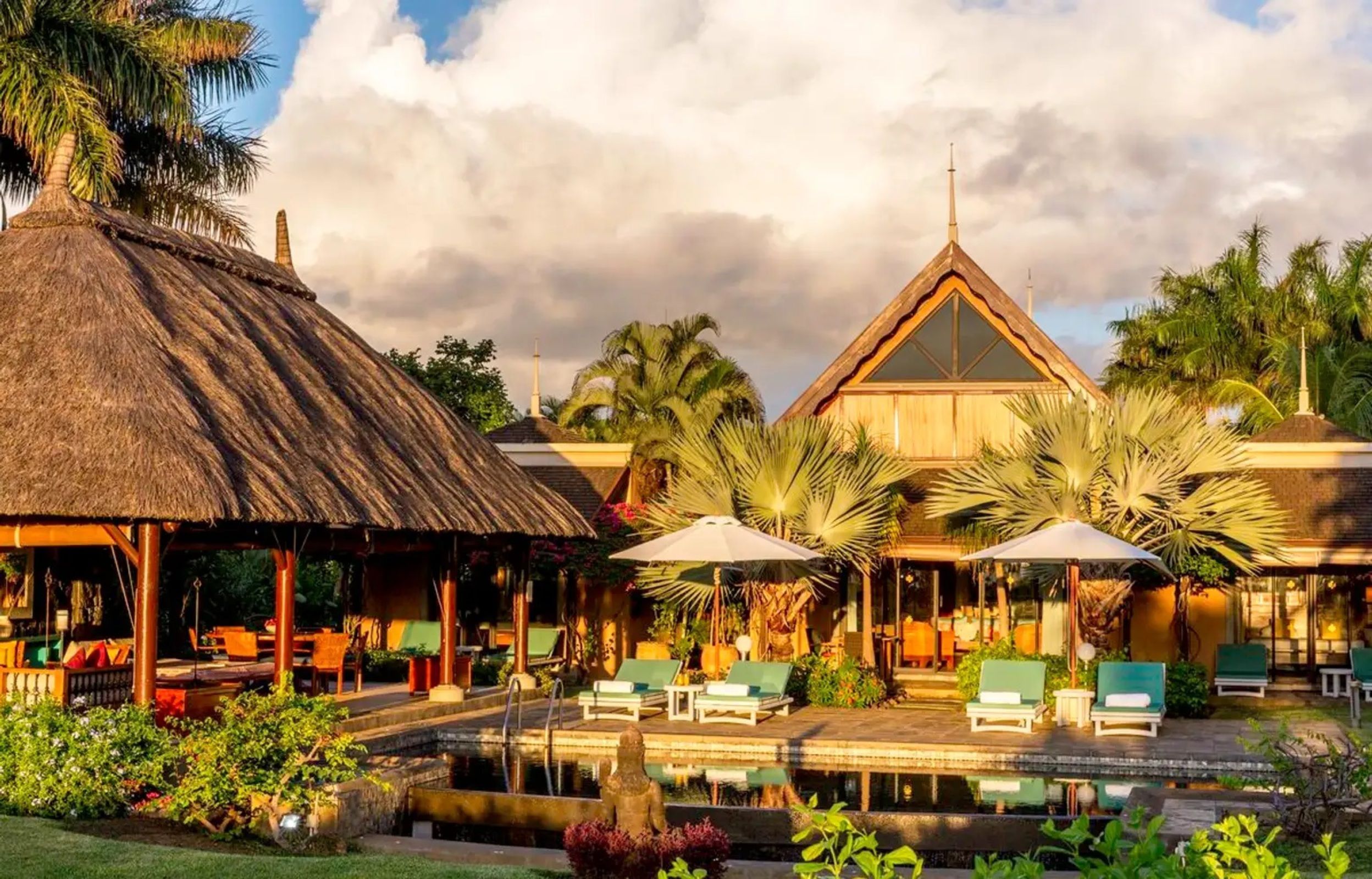 Get up to 50% off. (Image via ClubMed)