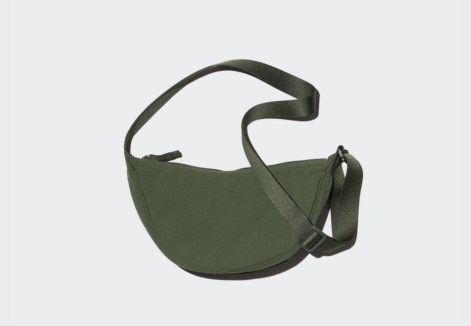 Uniqlo Round Mini Shoulder Bag (Image via Uniqlo)