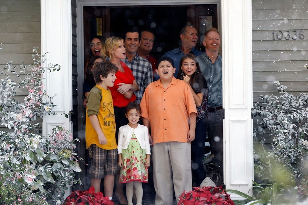 Where can I watch Modern Family? - Why Can't I Watch Modern Family On Hulu