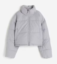 60% off on puffer jacket (Image via H&M)