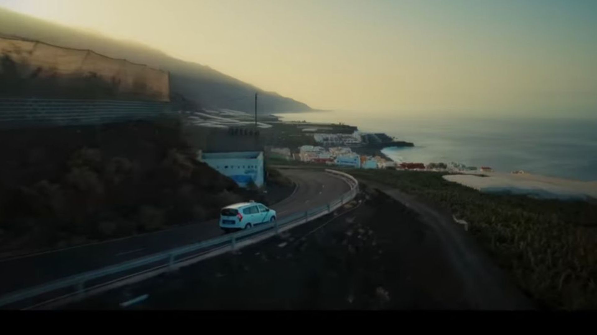 Playa de la Arena can be seen in episode 1 | Image Source: Fantefilm