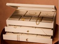 Astrid & Miyu 24 Day Advent Calendar in Gold (Image via astridandmiyu.com)