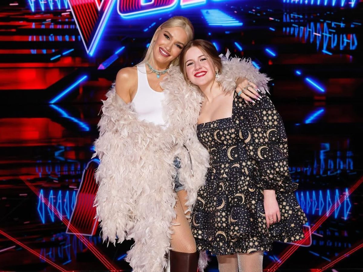 Sydney Sterlace along with Gwen Stefani from The Voice 26/ Image via Instagram/ @nbcthevoice