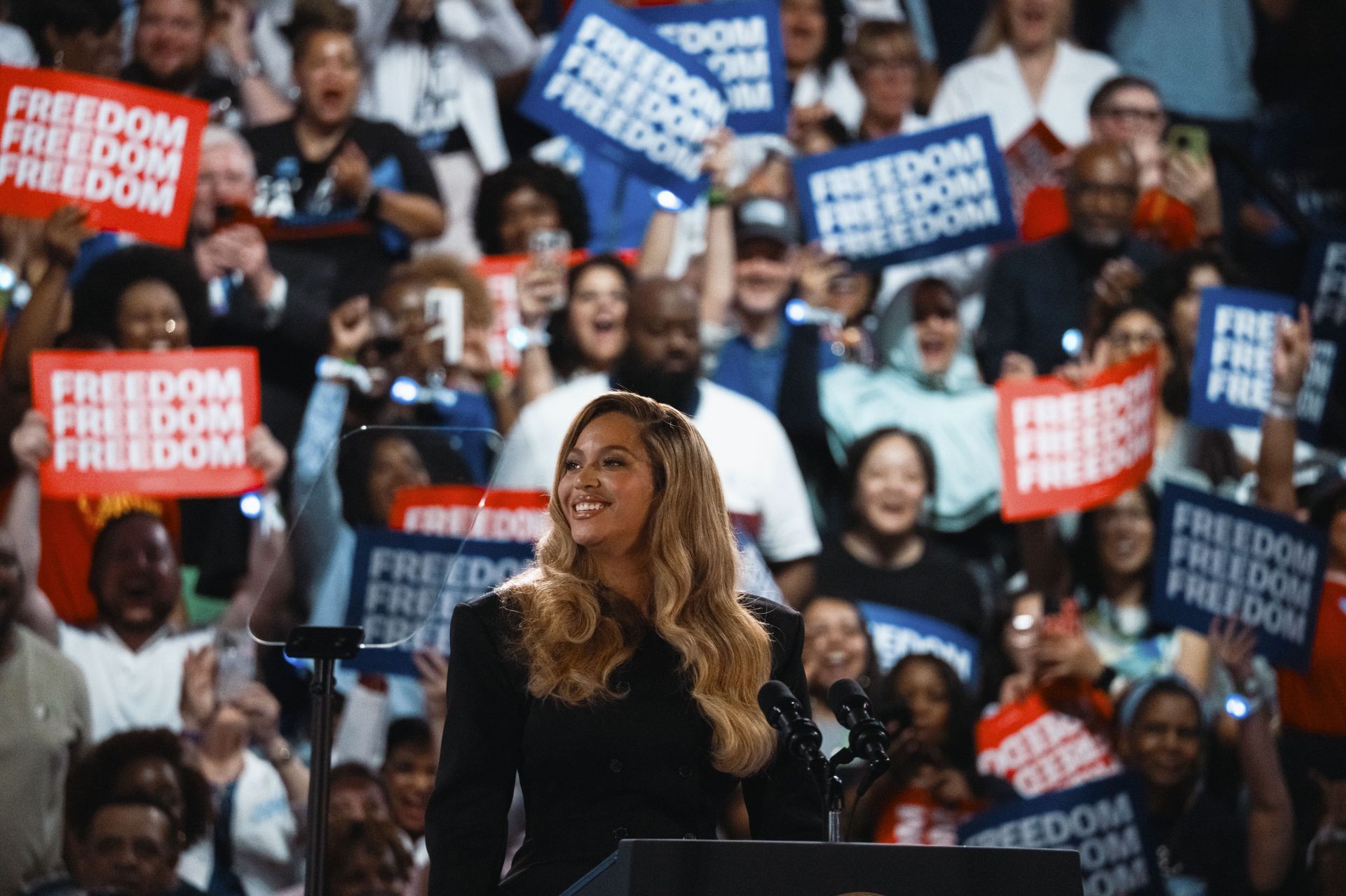 Kamala Harris Holds Rally In Houston, Texas Highlighting Support For Reproductive Rights - Source: Getty