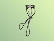 Shiseido Eyelash Curler (Image via Sephora)