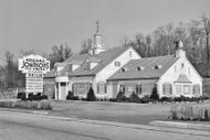 1940s HOWARD JOHNSON (Image via Getty)
