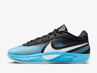 Nike Giannis Freak 6 "Christmas" (Image via Nike)