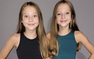 Anniston and Tinsley Price, Who plays Holly in Stranger Things?