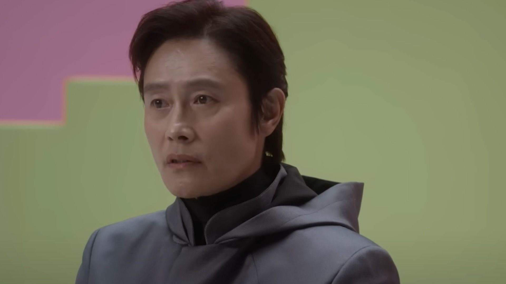 Lee Byung-hun as Hwang In-Ho (Image via Netflix)