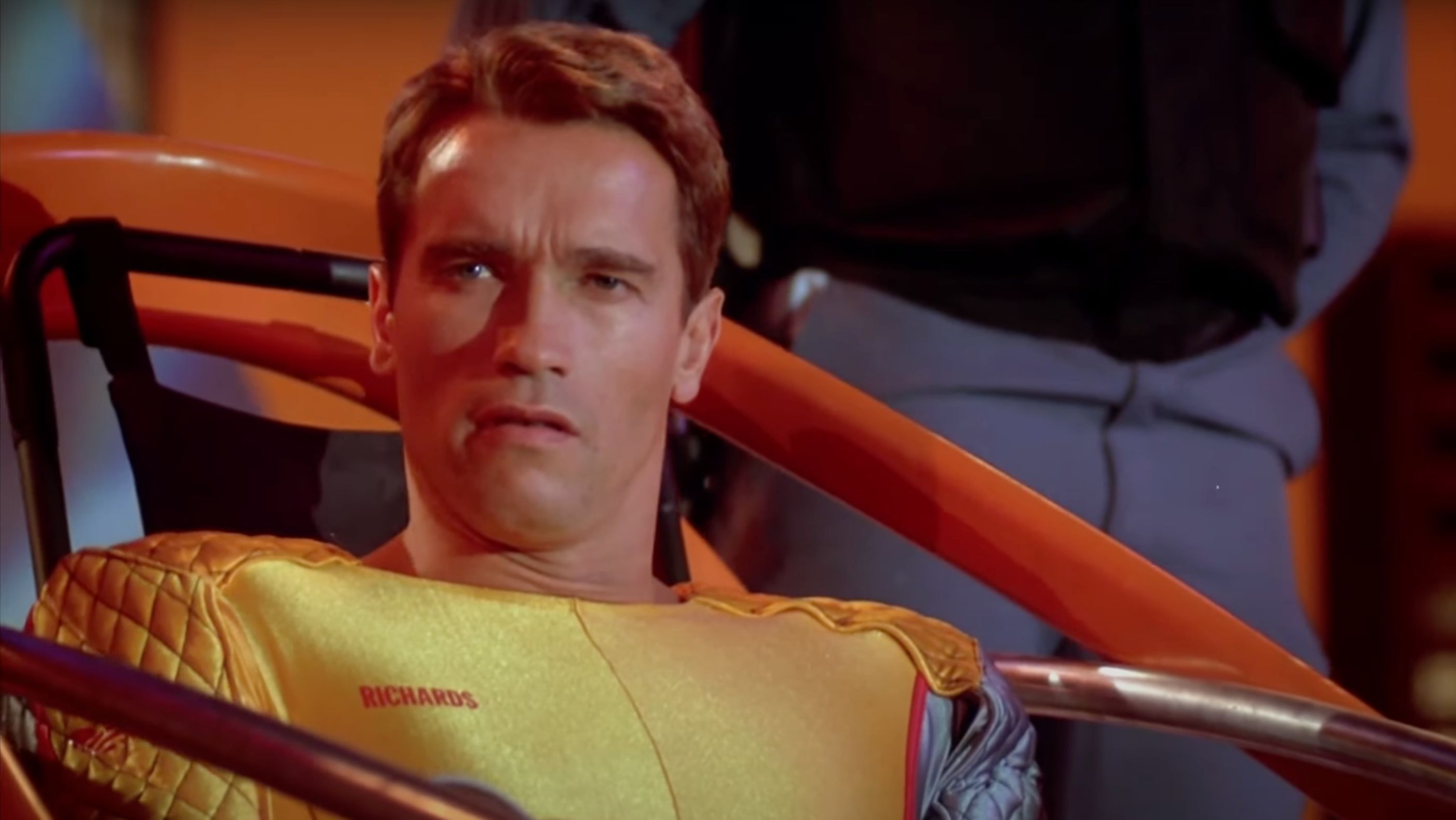 A still from the 1987 film starring Arnold Schwarzenegger (Image via YouTube/@MOVIECLIPS)