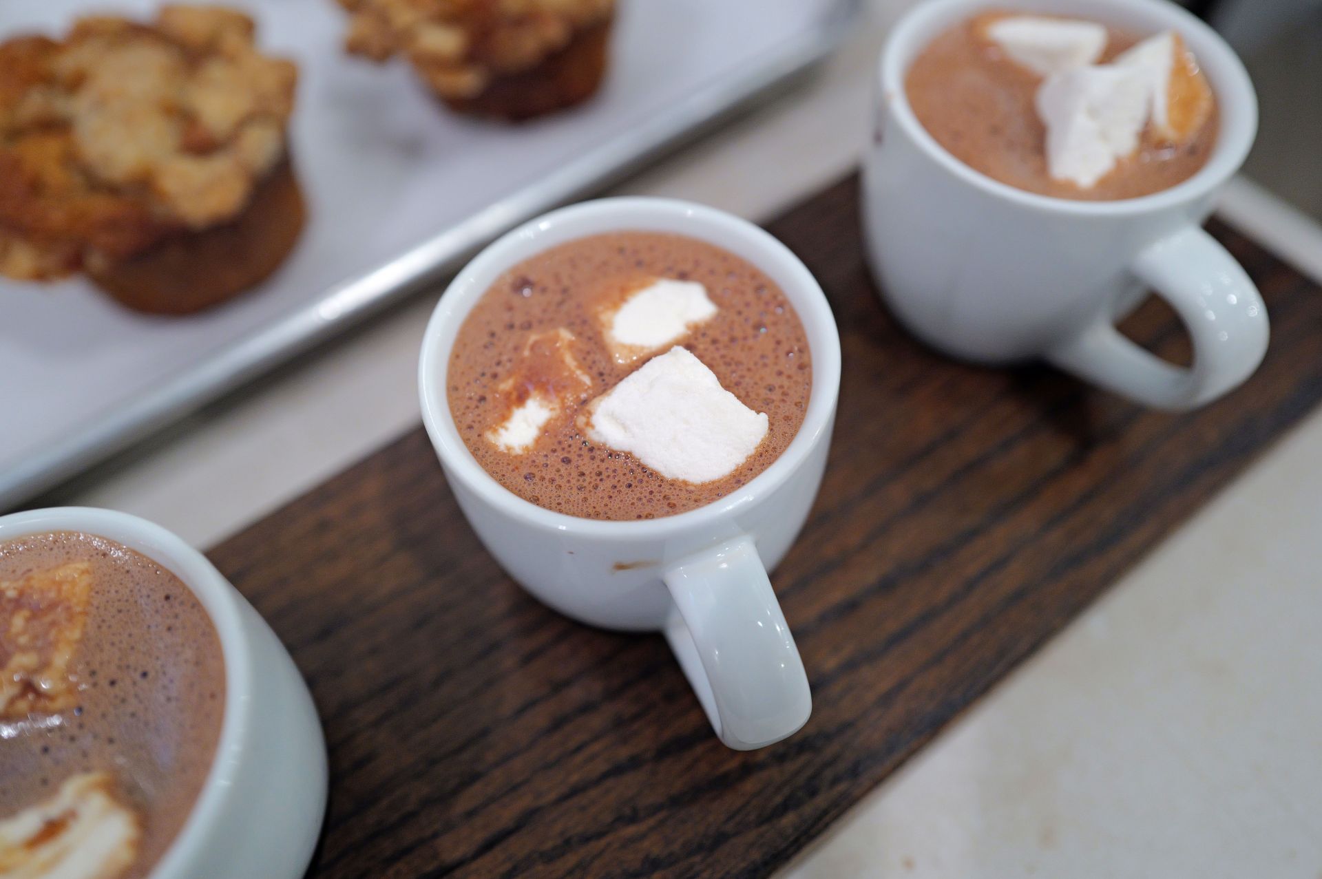 Hot Chocolate (Image via Getty)