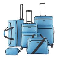 67% off on luggage set (Image via JCPenney)