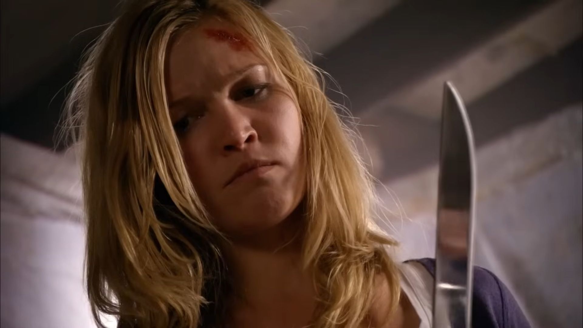 Julia Stiles in Dexter| Image via Showtime Networks