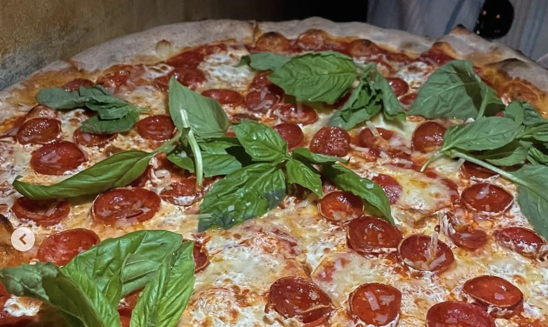 Pepperoni pizza(Image via Instagram/@baick_snacks)