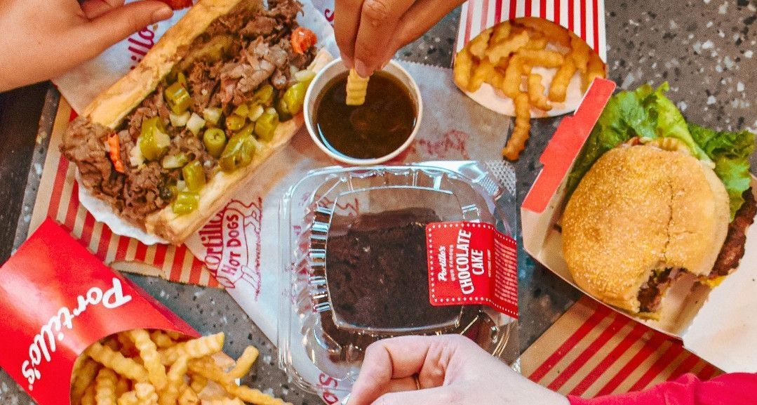 Food from Portillo&#039;s Hot Dogs. (Image via Instagram/@portilloshotdogs)